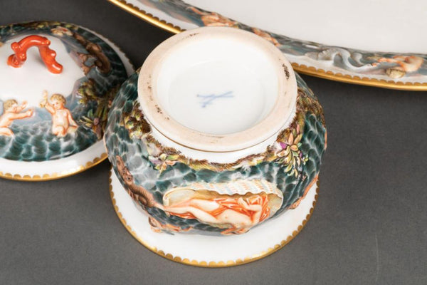 Tête-à-tête en porcelaine de Meissen de style Capodimonte dans un étui de voyage