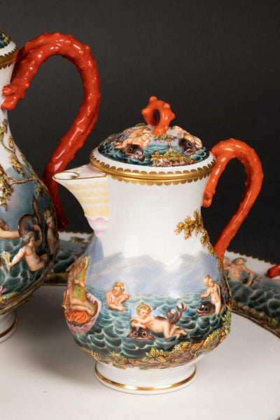 Tête-à-tête en porcelaine de Meissen de style Capodimonte dans un étui de voyage