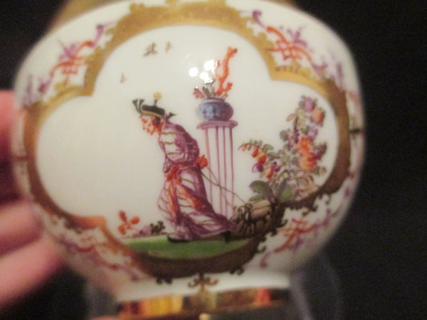 Meissen Chinoiserie Teeschale und Untertasse 1735. 