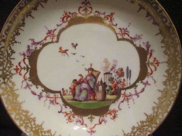 Bol à thé et soucoupe Meissen Chinoiserie 1735. 