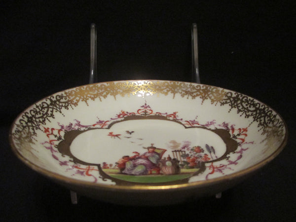 Bol à thé et soucoupe Meissen Chinoiserie 1735. 