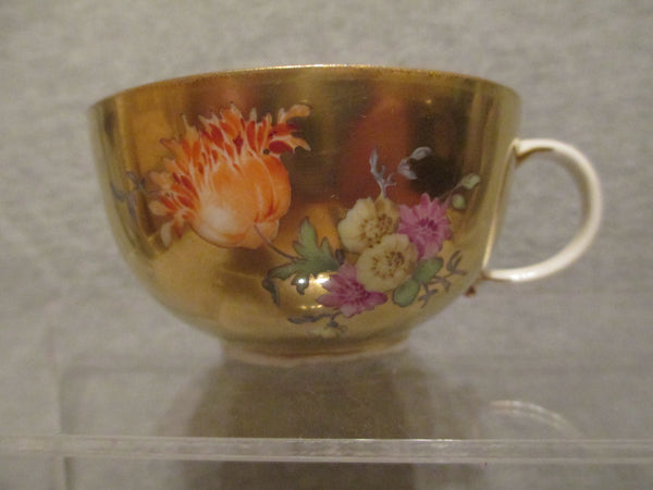 Tasse à thé florale dorée Meissen (No 1) années 1770