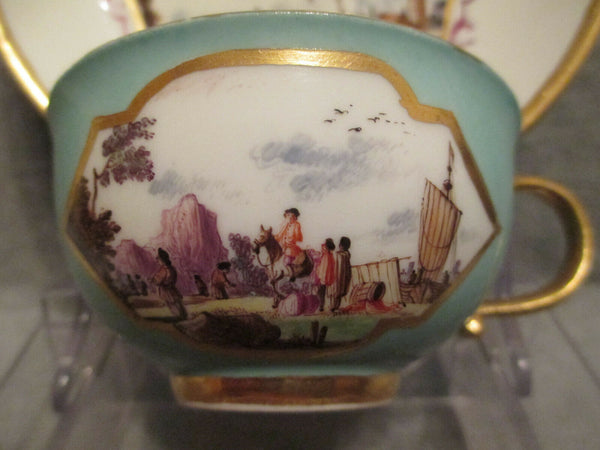 Tasse à thé et soucoupe Kauffahrtei en porcelaine de Meissen. 1730 (n°1)