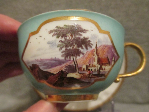 Tasse à thé et soucoupe Kauffahrtei en porcelaine de Meissen. 1730 (n°6)