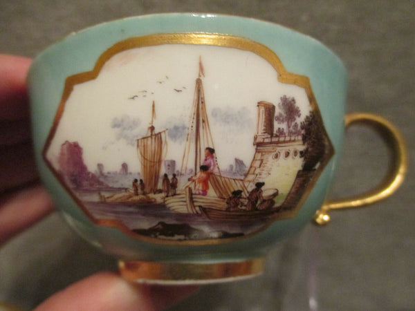 Tasse à thé et soucoupe Kauffahrtei en porcelaine de Meissen. 1730 (n°5)