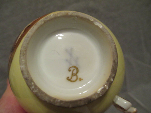 Tasse à Thé Scénique Jaune Meissen 1745 