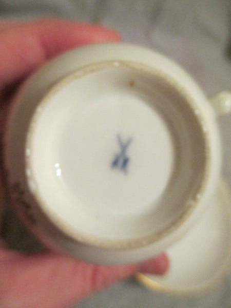 Meissen Porcelain, Kauffahrtei Cup & Saucer 1745