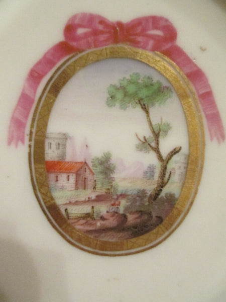 Soucoupe panoramique en porcelaine de Niderviller, années 1700
