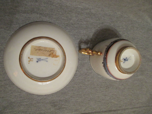 Scène continue de Meissen, tasse et soucoupe, début des années 1700