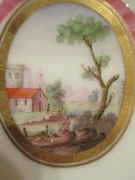 Soucoupe panoramique en porcelaine de Niderviller, années 1700