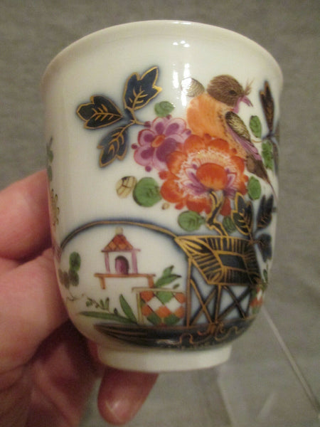 Meissen Porcelain Tischchenmuster Hausmalerie Beaker Early 1700's...... (No 2)