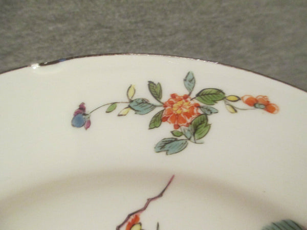 Assiette plate Kakiemon en porcelaine de Meissen avec papillons 1735 