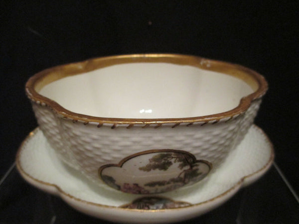 Soupière et Plateau Moulé Scénique Ozier En Porcelaine De Meissen 1740