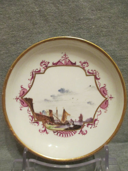 Tasse à thé et soucoupe Kauffahrtei en porcelaine de Meissen. 1730 (n°5)