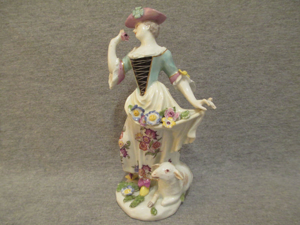 Figure Bergère En Porcelaine De Meissen 18ème