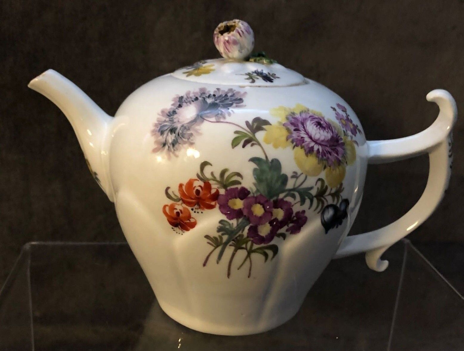 Théière Florale En Porcelaine De Meissen 1735 Rare