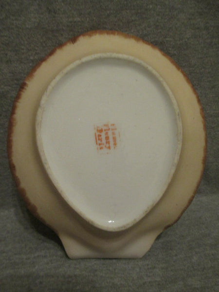 Soucoupe en forme de coquille en porcelaine Flamen Fleury Paris. 19ème siècle