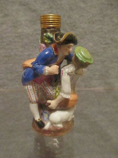 Bouteille parfumée Meissen de Bergère et Chasseuse. première classe.