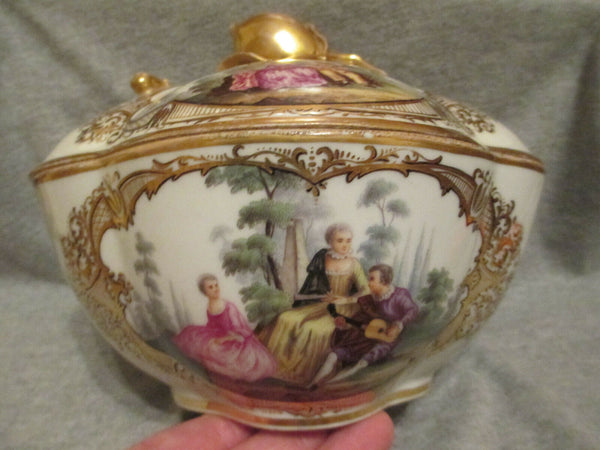 Meissen Courting Couples Tureen 1700's