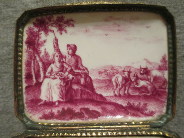 Meissen Snuff or Patch Box