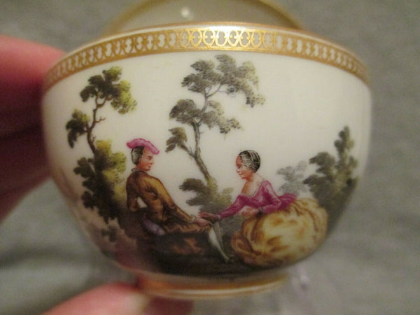 Porcelaine De Meissen, Tasse Et Soucoupe Marcolini, Circa 1774