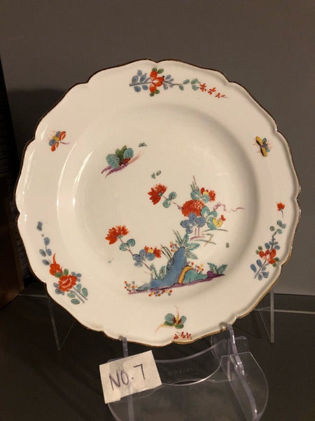 Meissener Kakiemon-Teller aus Porzellan mit Schmetterlingen, 1735 (Nr. 7) 