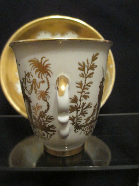 Bécher et soucoupe en porcelaine de Meissen Botteger Chinoiserie 1725 