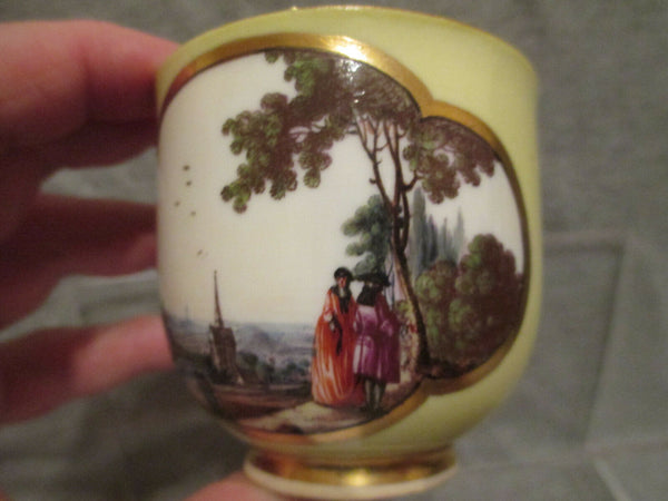 Tasse à Thé Scénique Jaune Meissen 1745 