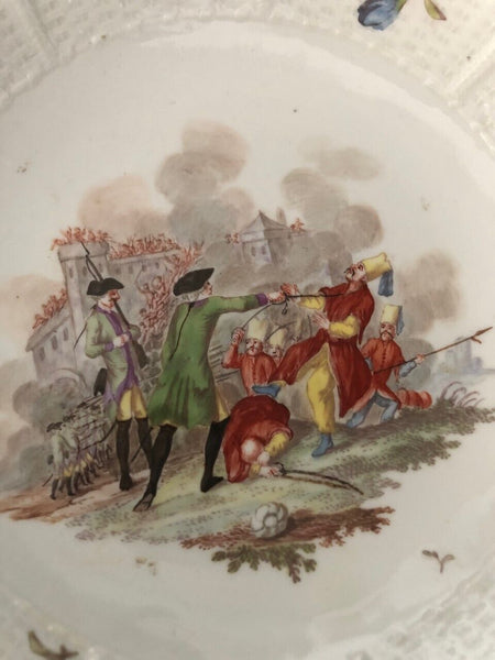 Soucoupe de scène de bataille en porcelaine de Ludwigsburg.18e siècle (n° 2)
