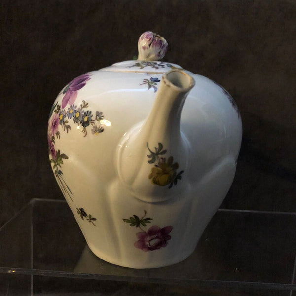 Théière Florale En Porcelaine De Meissen 1735 Rare