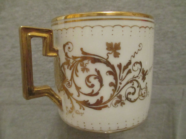 Vienna Porcelain Coffee Can with Poultry, 19thC