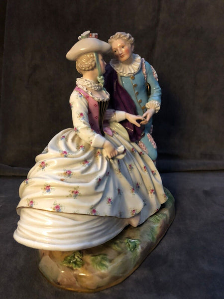 GROUPE DE FIGURINES EN PORCELAINE DE MEISSEN D'UN GALANT ET COMPAGNON. 19ème siècle 