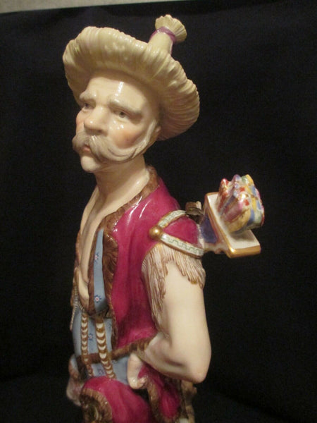 Une Grande Figure Masculine Malabar En Porcelaine De Meissen 19ème 