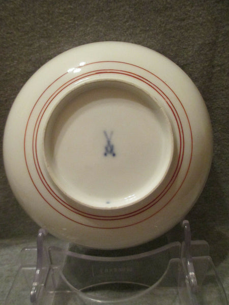 Meissen Tischenmuster Saucer, 1735