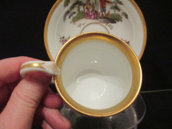 Tasse et soucoupe scène Tenniers en porcelaine de Meissen (1)