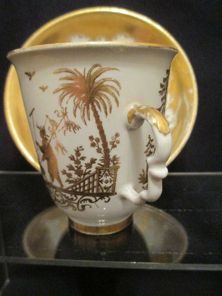 Bécher et soucoupe en porcelaine de Meissen Botteger Chinoiserie 1725 