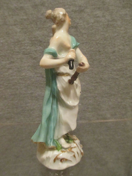 Meissener Porzellanfigur der Astronomie, Urania. 18. Jahrhundert.