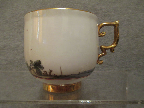 Scène continue de Meissen, tasse et soucoupe, début des années 1700