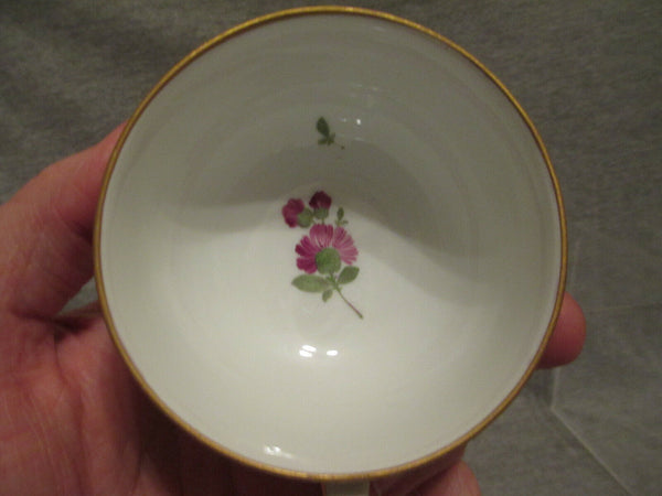 Tasse à thé et soucoupe florale dorée Meissen, années 1770 