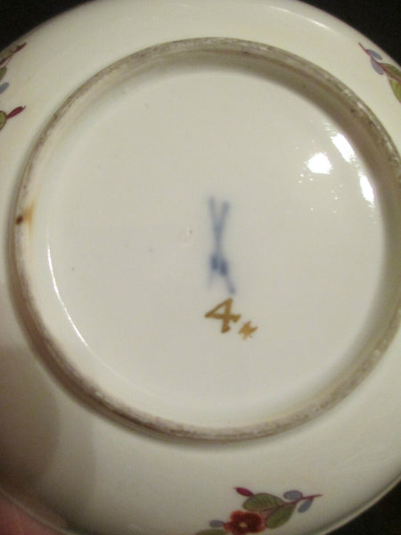 Meissen Porcelain Kauffahrtei Scene Saucer 1735 (2)