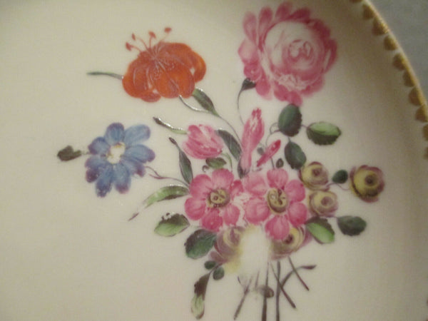 Porcelaine de Zurich, bol à thé floral et soucoupe, vers 1770 (2 sur 2)