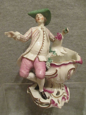 Frankenthal Porcelain Sweetmeat Figure of the Seasons, (Automne).1770, TRÈS RARE 