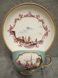 Tasse à thé et soucoupe Kauffahrtei en porcelaine de Meissen. 1730 (n°5)