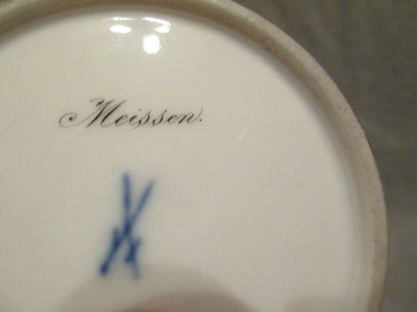 Meissen Porcelain Cobalt Lidded Coffee Can (scene of Meissen) 1780