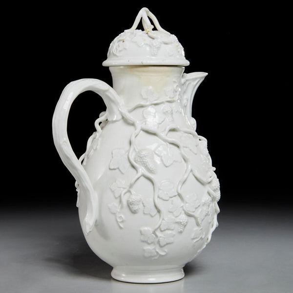 Cafetière Vigne Moulé En Porcelaine De Meissen Blanc De Chine 1740