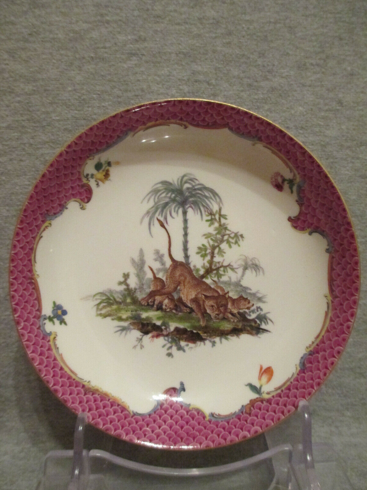 Meissen Porcelain Scenic Saucer with Lioness and Cubs 1740's