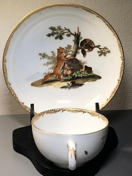 Marcolini-Tasse und Untertasse aus Meissener Porzellan mit Fuchsjagdszene 1774-1814