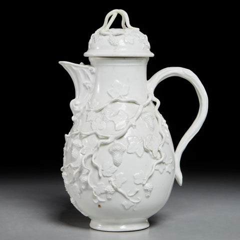 Cafetière Vigne Moulé En Porcelaine De Meissen Blanc De Chine 1740