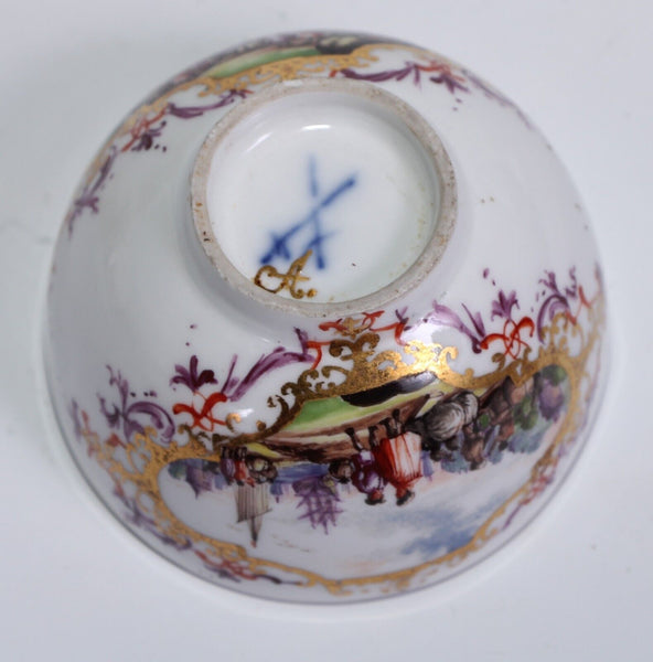 Meissen Porcelain Tea Bowl & Saucer with kauffahrtei scene. 1735 Drehers Marks