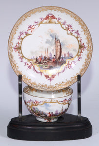 Meissen Porcelain Tea Bowl & Saucer with kauffahrtei scene. 1735 Drehers Marks